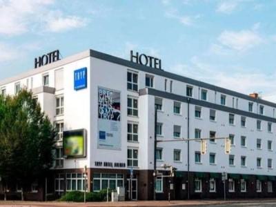 Hotel Tryp By Wyndham Airport BRE
