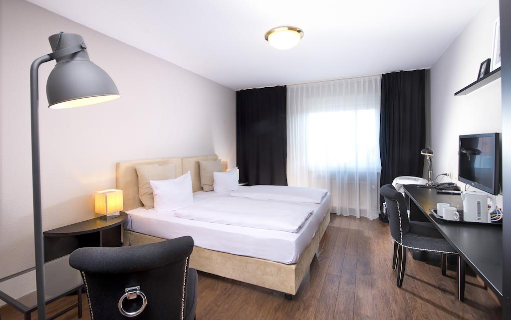 Tryp By Wyndham Airport Hotel 3*