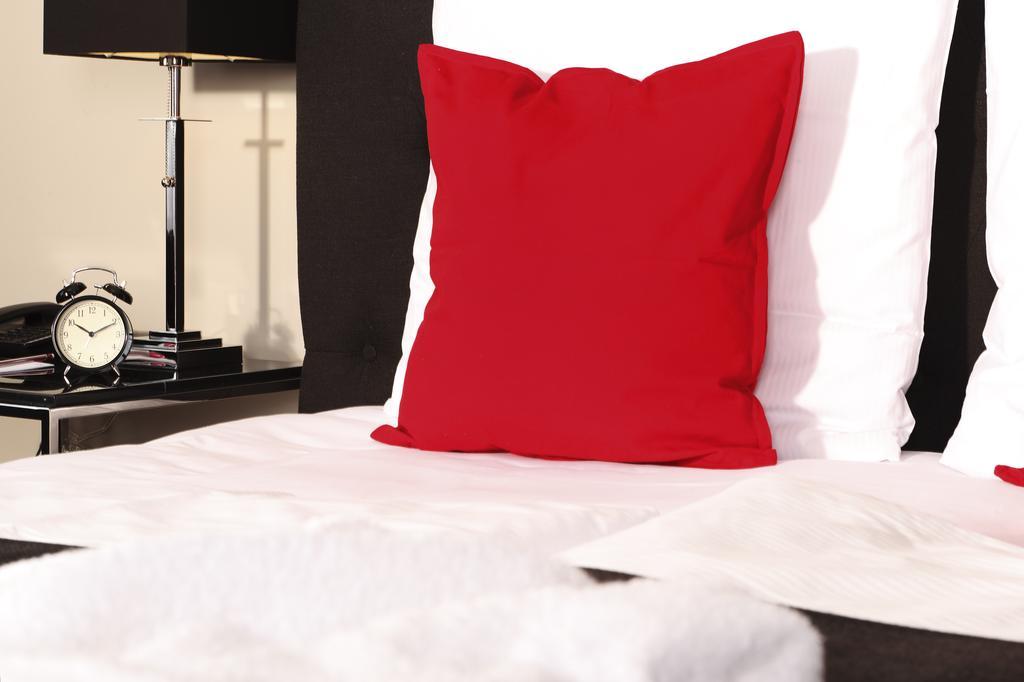 Tryp By Wyndham Airport