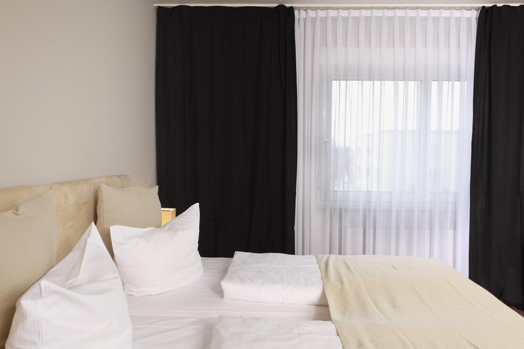 Hotel Tryp By Wyndham Airport